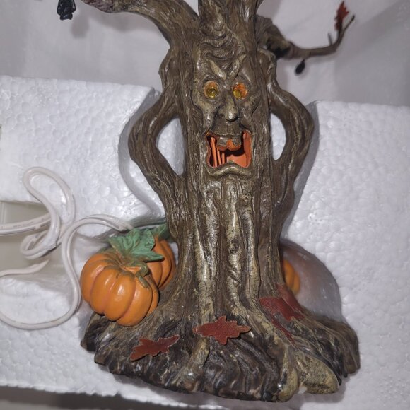 Department 56 Snow Village Halloween Village Accessories Lit Spooky Tree - Picture 6 of 8